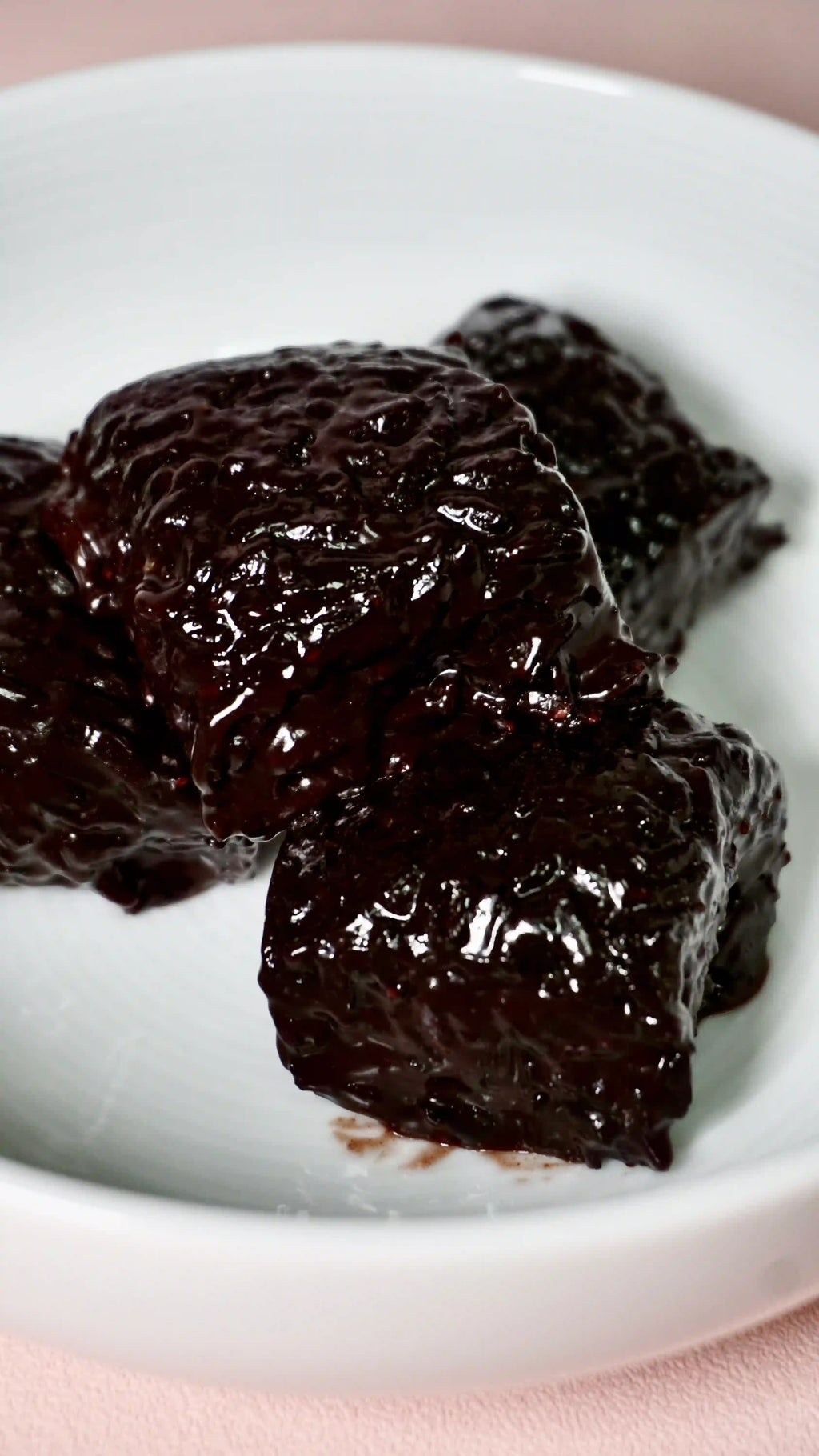 Wajek Hitam Manis (Wajek Pulut Hitam) / Kavuni Arisi Mittai/ Kavuni Rice Sweet/ Wajik Ketan Hitam (A traditional Malay steamed sweet cake made with 100% pure high-quality Gula Melaka and fresh coconut cream extract) Pre-Order