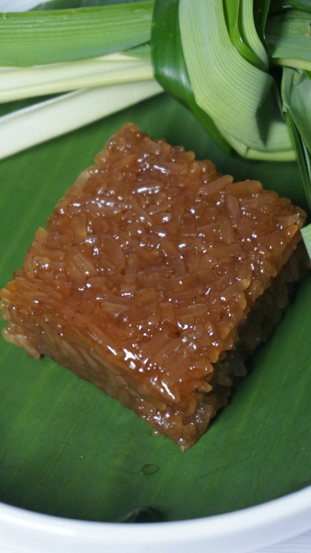 Wajek Chetti / Traditional Chetti Melakan Pure Palm Sugar Enriched Steamed Glutinous Rice Cake (Pre-Order)