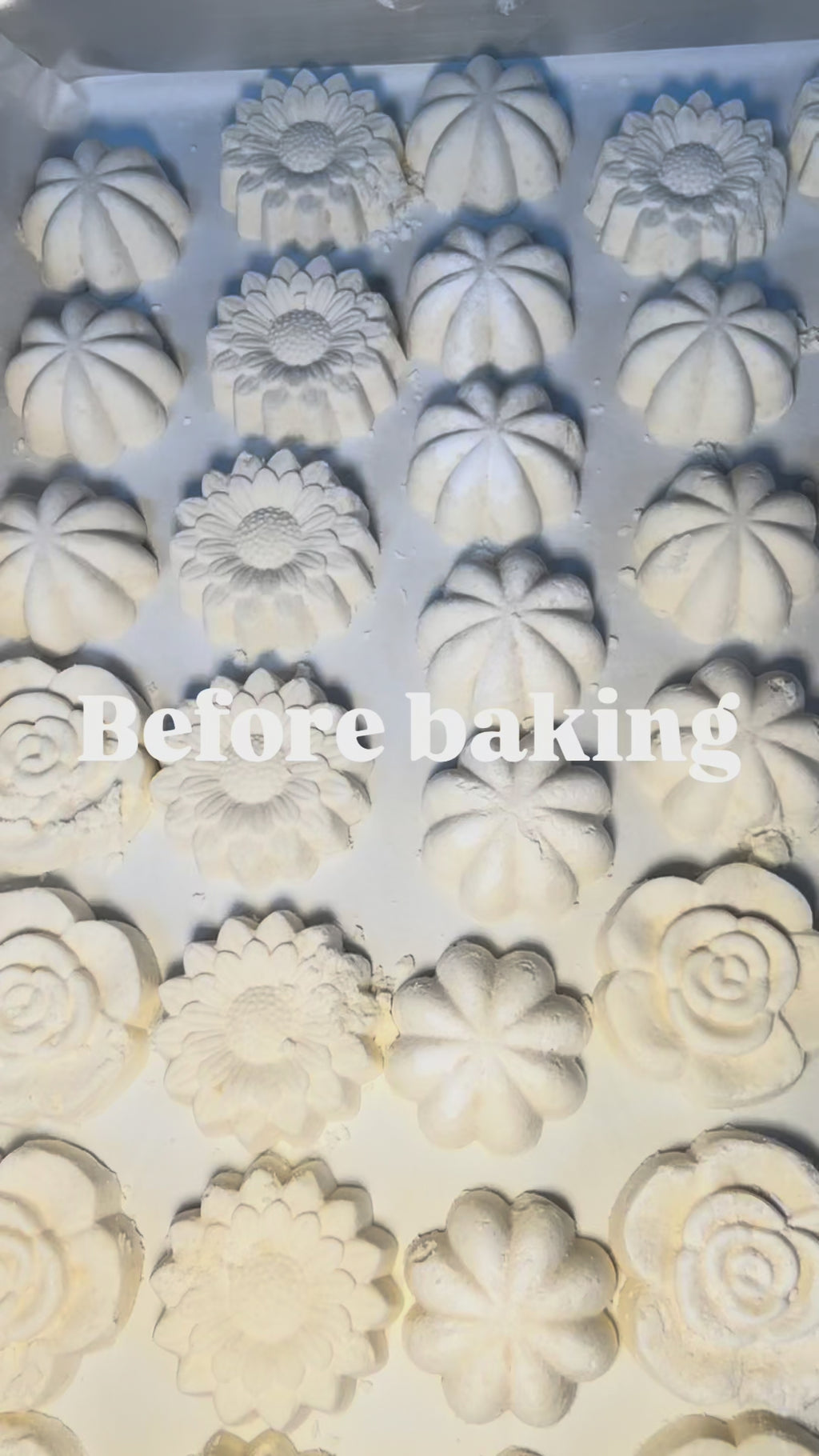 Bangkit Manikam (Traditional Malay Style Tapioca Cookies Enriched With Coconut Cream) Pre-Order