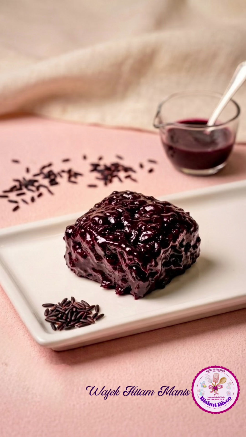 Wajek Hitam Manis (Wajek Pulut Hitam) / Kavuni Arisi Mittai/ Kavuni Rice Sweet/ Wajik Ketan Hitam (A traditional Malay steamed sweet cake made with 100% pure high-quality Gula Melaka and fresh coconut cream extract) Pre-Order